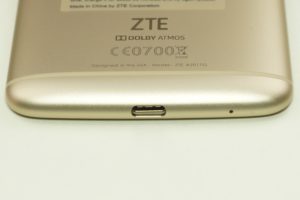 ZTE Axon 7 2