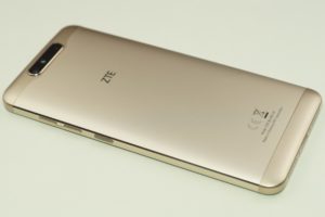 ZTE Blade V8 8