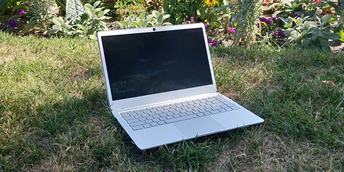 EZBook X4 Main