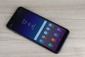 Samsung Galaxy A6 Vorder und Rückseite 1