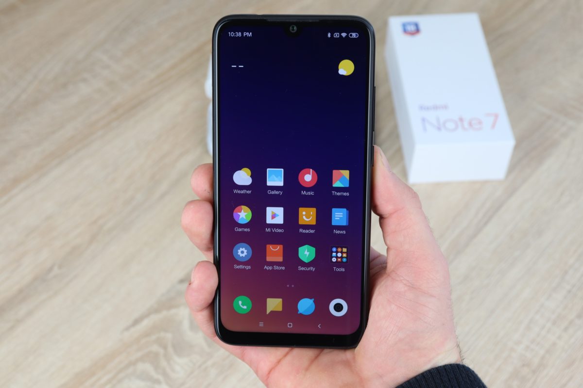 Xiaomi Redmi Note 7 Hand