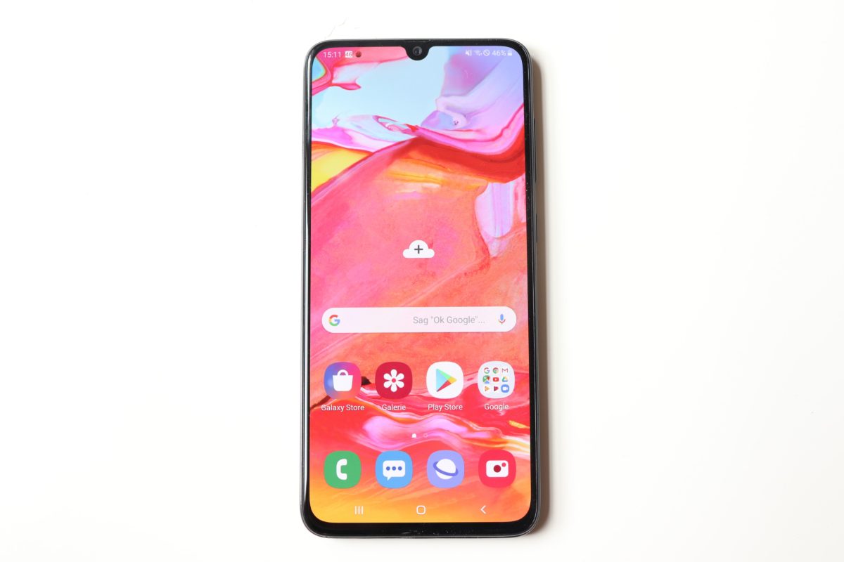 Samsung galaxy a70 display