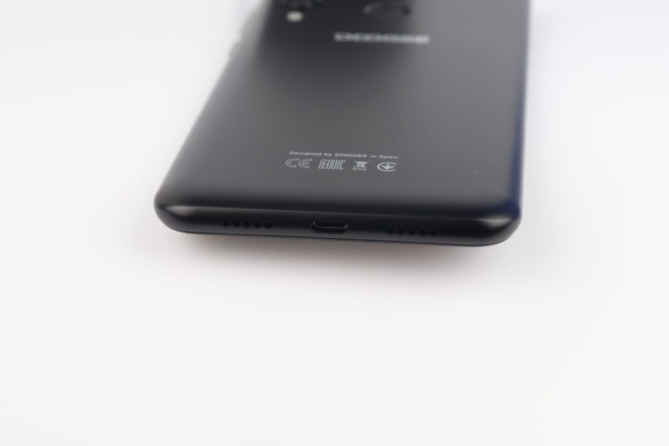 Doogee N20 Design Verarbeitung 1