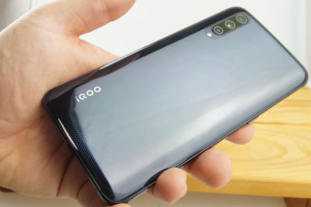 Vivo IQOO Pro Testbericht Produktbilder 12