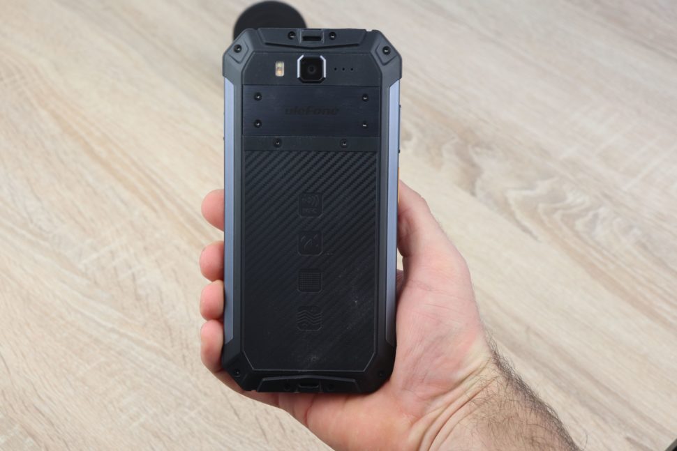 Ulefone Armor 3W Hand 2