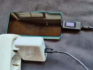 Anker PowerPort 3 Ladegerät Testbericht Geräte 2