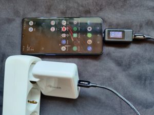 Anker PowerPort 3 Ladegerät Testbericht Geräte 5