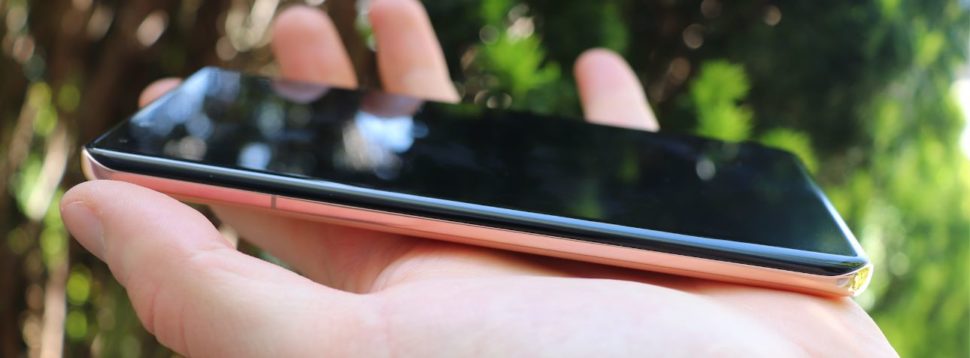 Huawei P40 Pro Curved Display Design