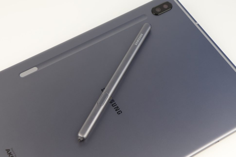 Samsung Galaxy Tab S6 Stylus laden 1