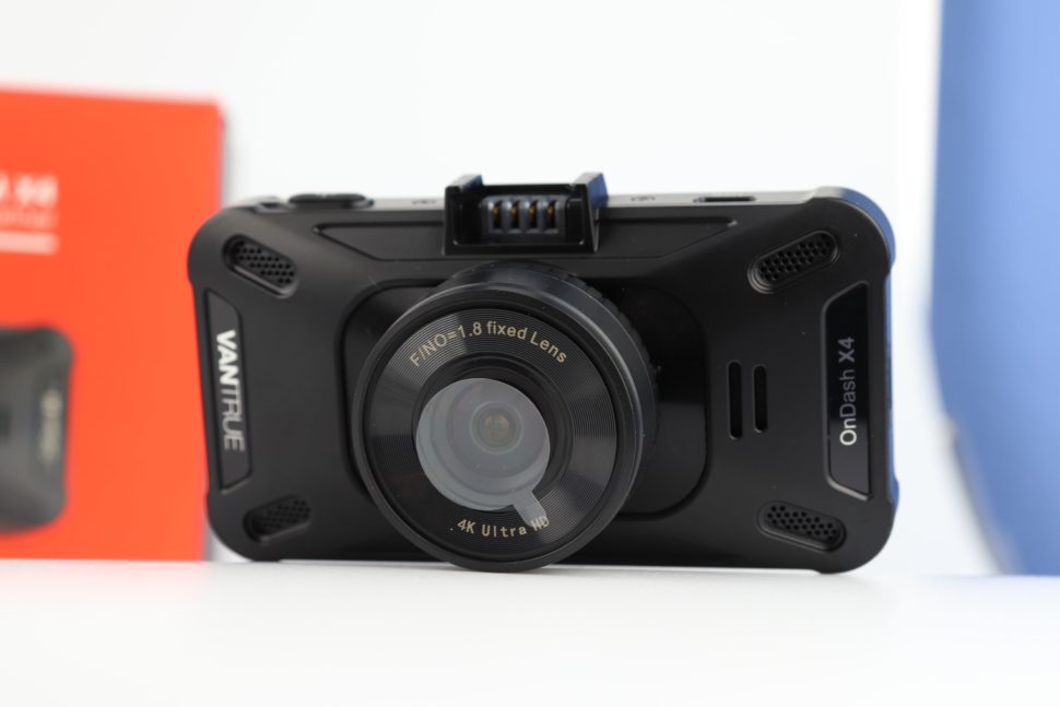 Vantrue X4 Dashcam Display 3