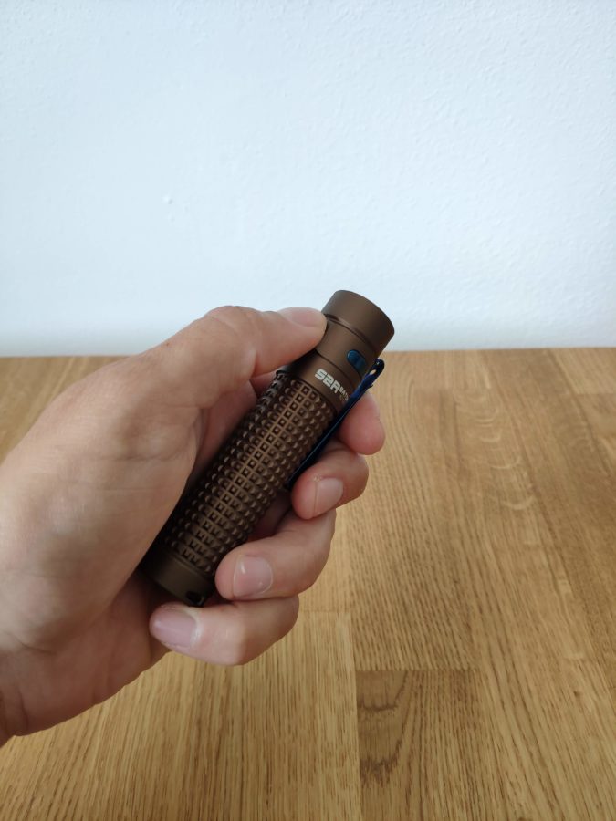 Olight S2R Baton II Hand