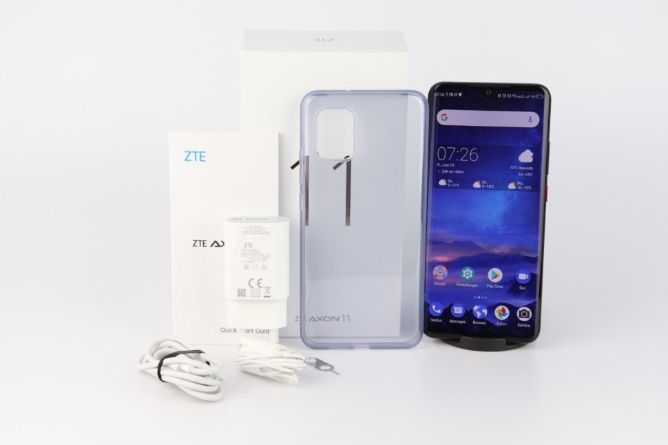 ZTE Axon 11 4G Test Lieferumfang