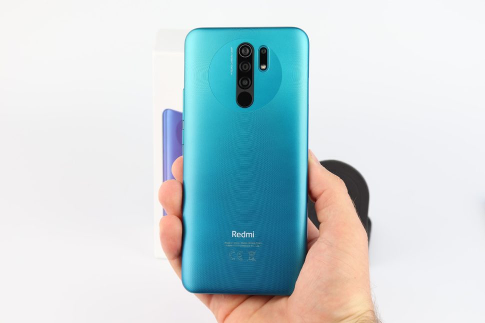 Xiaomi Redmi 9 Hand Vorne Hinten 1