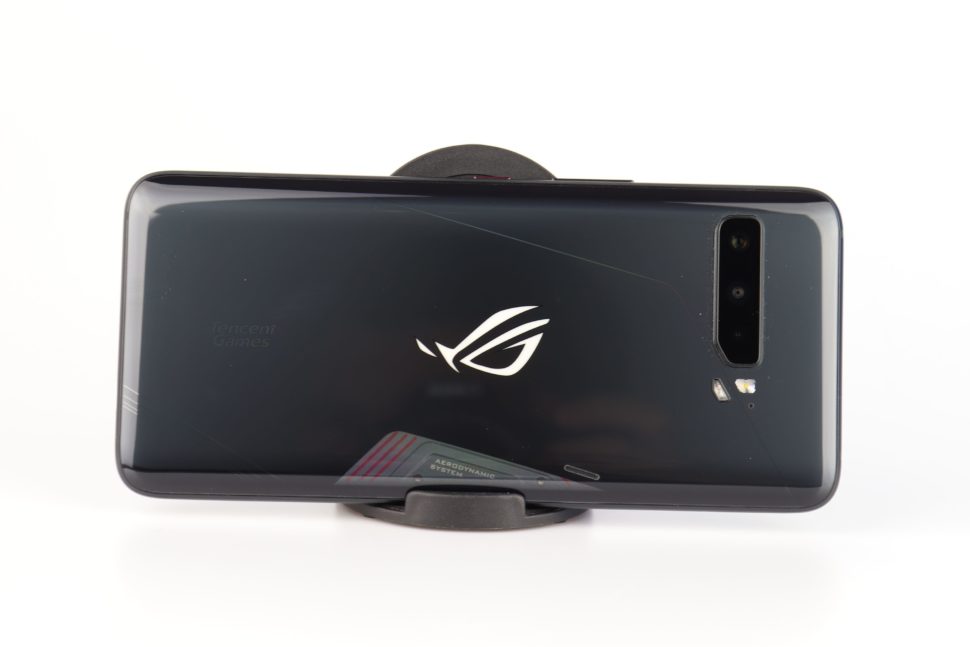 Asus ROG 3 Rückseite 1