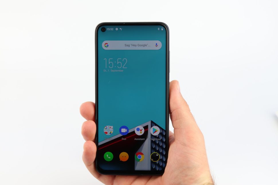 Elephone U5 Hand Vorder Rückseite 1