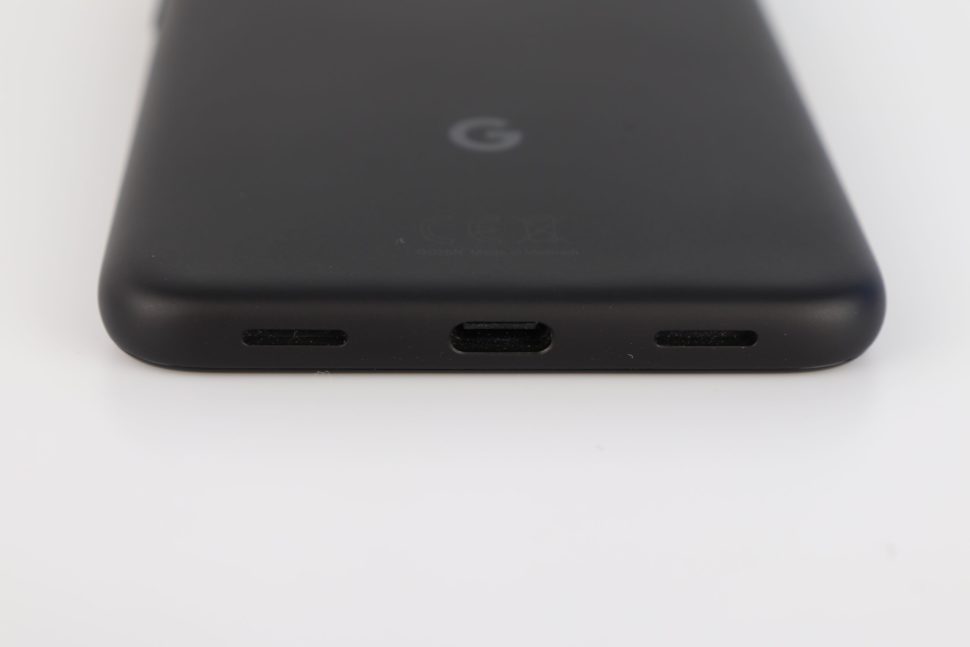 Google Pixel 4a Anschlüsse Design Verarbeitung 2