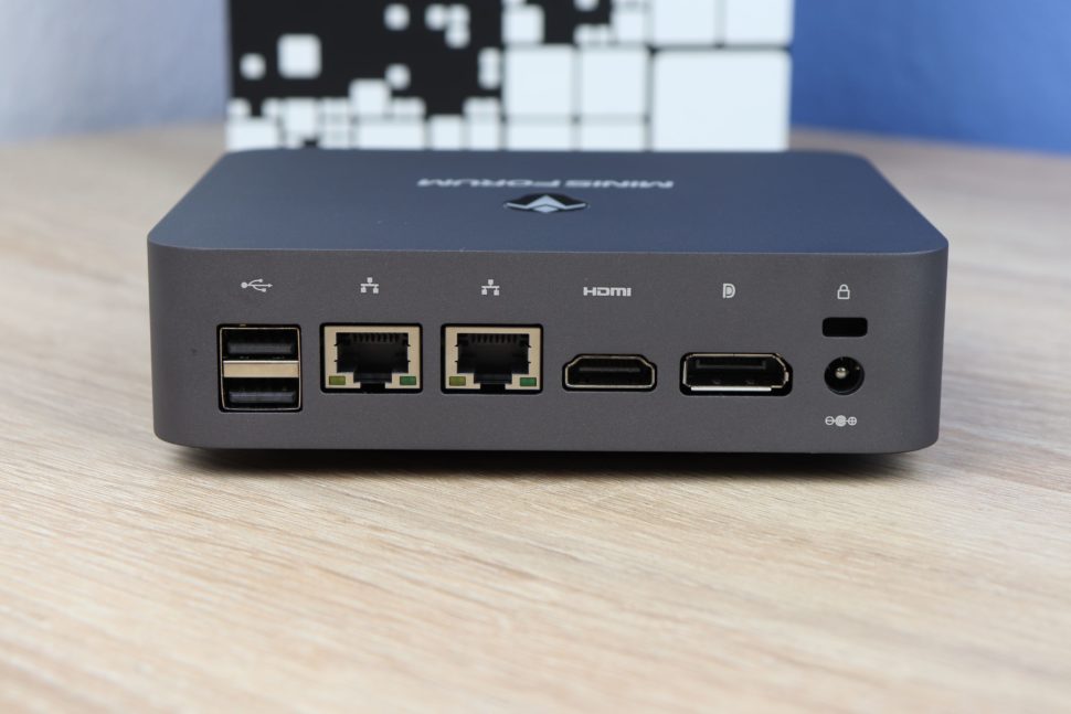 Minisforum DeskMini X35G Anschlüsse 3