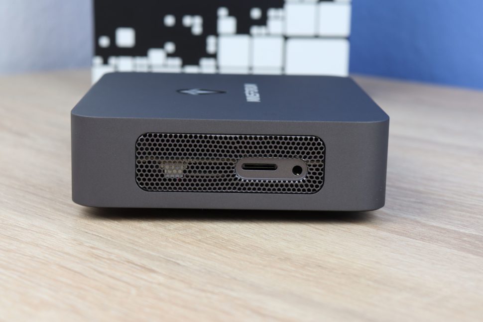 Minisforum DeskMini X35G Anschlüsse 4