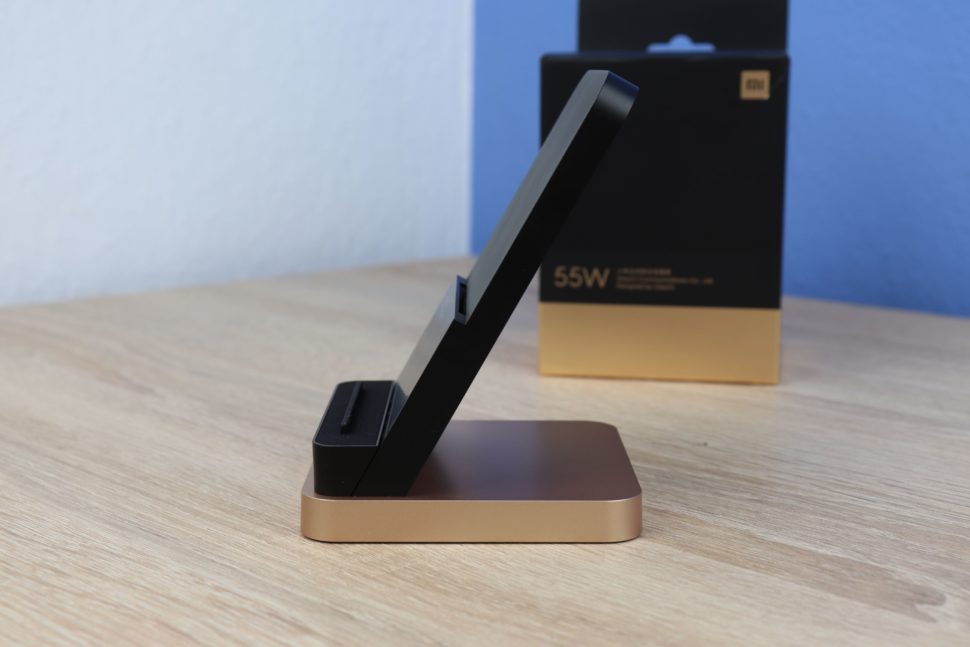 Xiaomi 55 Watt Ladeständer Qi kabelloses laden Test 9