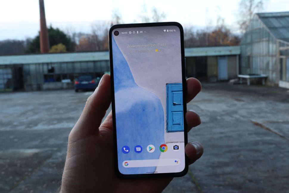 Google Pixel 4A 5G Test display