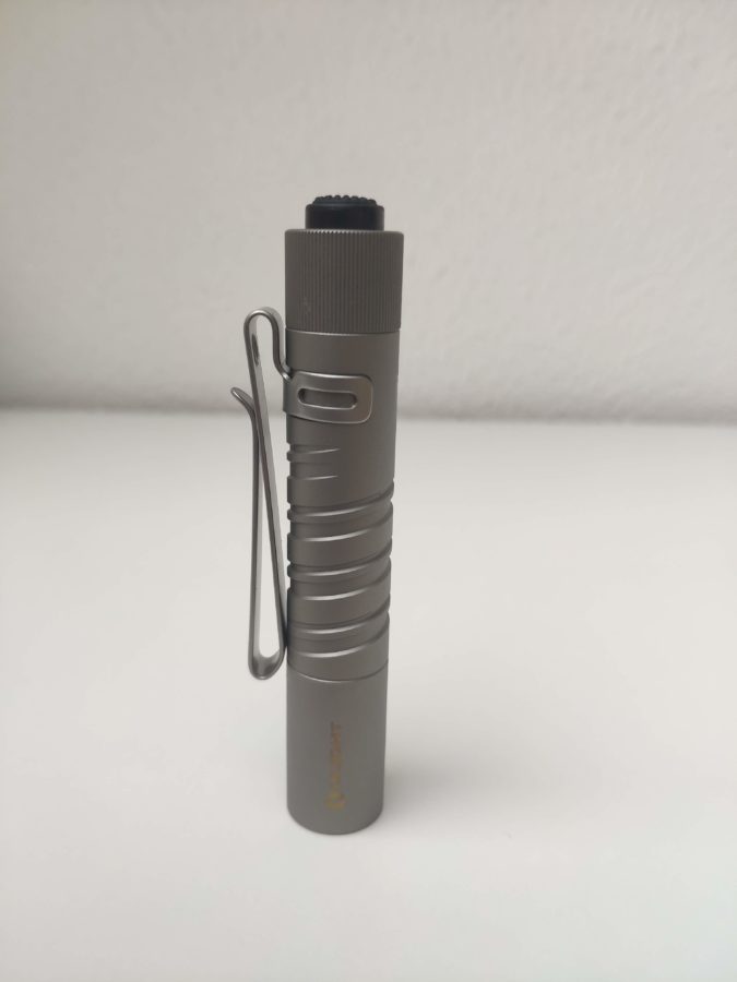 Olight I3T EOS Titan 04