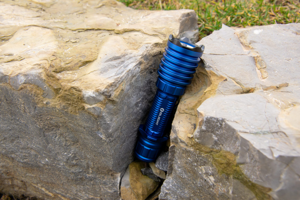 Olight Warrior X Pro blau 07