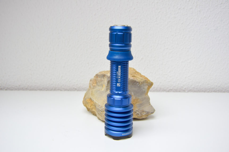 Olight Warrior X Pro blau 11