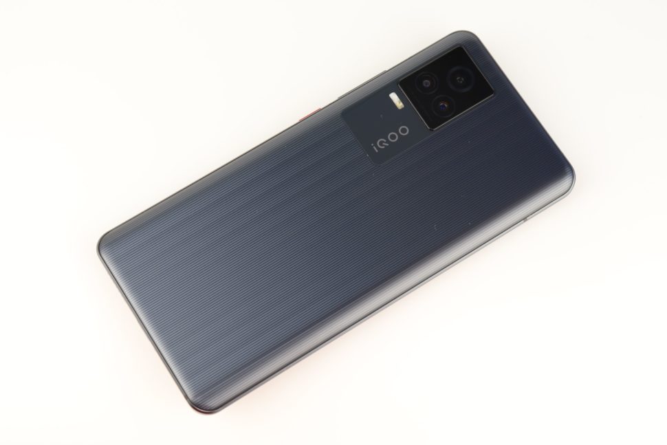 Vivo IQOO 7 Test Design Verarbeitung 2