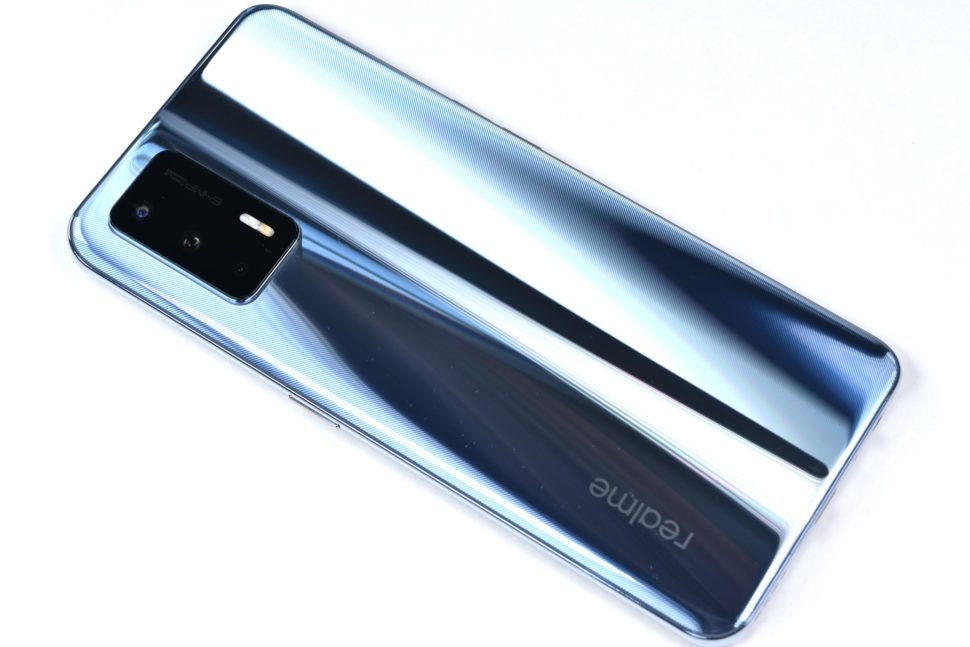 Realme GT Design 2