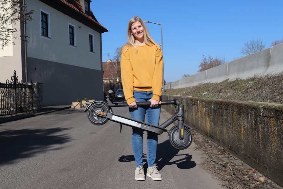 Xaiomi mi Scooter 1S Klingel haken eingeklappt 1