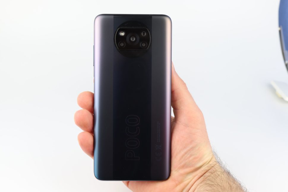 Poco X3 Pro Hand 2