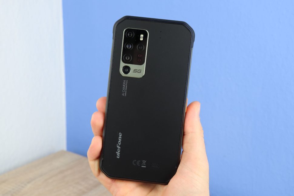 Ulefone Armor 11 5G Hand 2