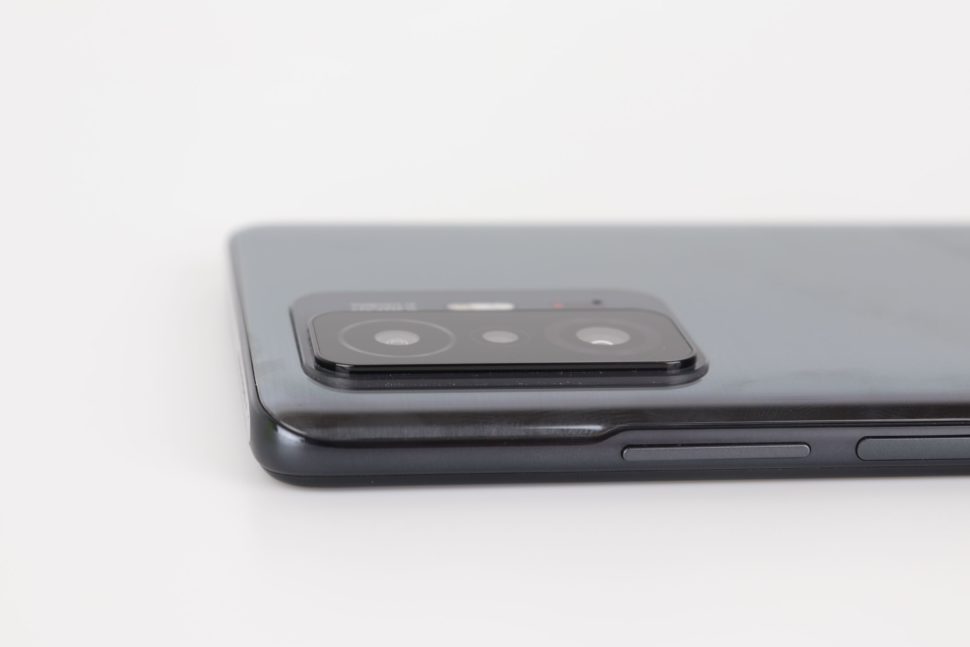 Xiaomi 11T Pro Anschluesse Design Verarbeitung 3