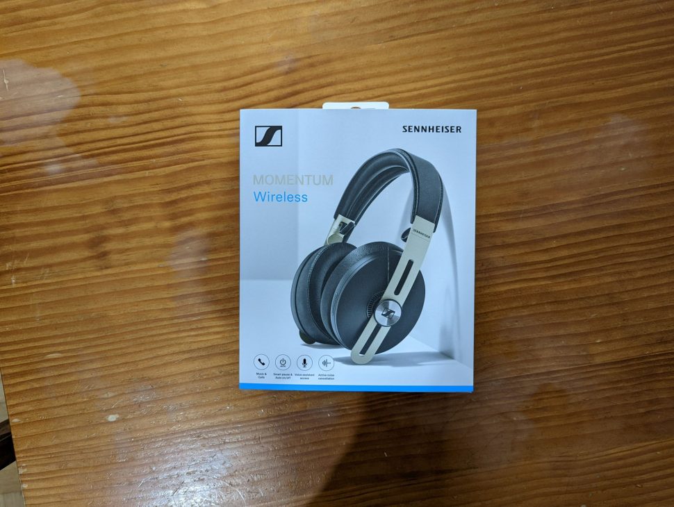 Sennheiser Momentum 3 Wireless Unboxing 1