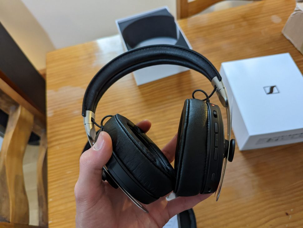 Sennheiser Momentum 3 Wireless Unboxing 13