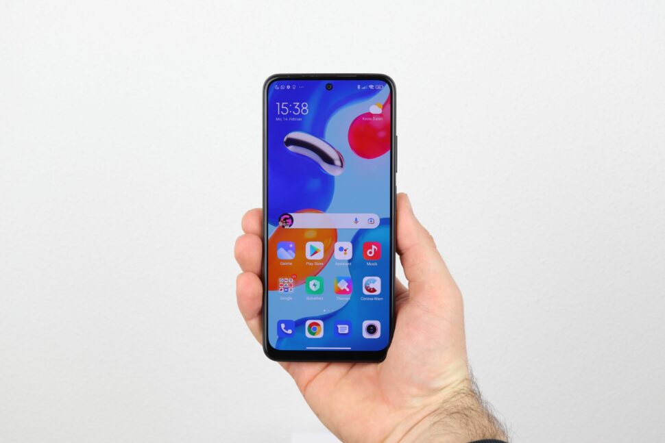 Xiaomi Redmi Note 11S Hand 1