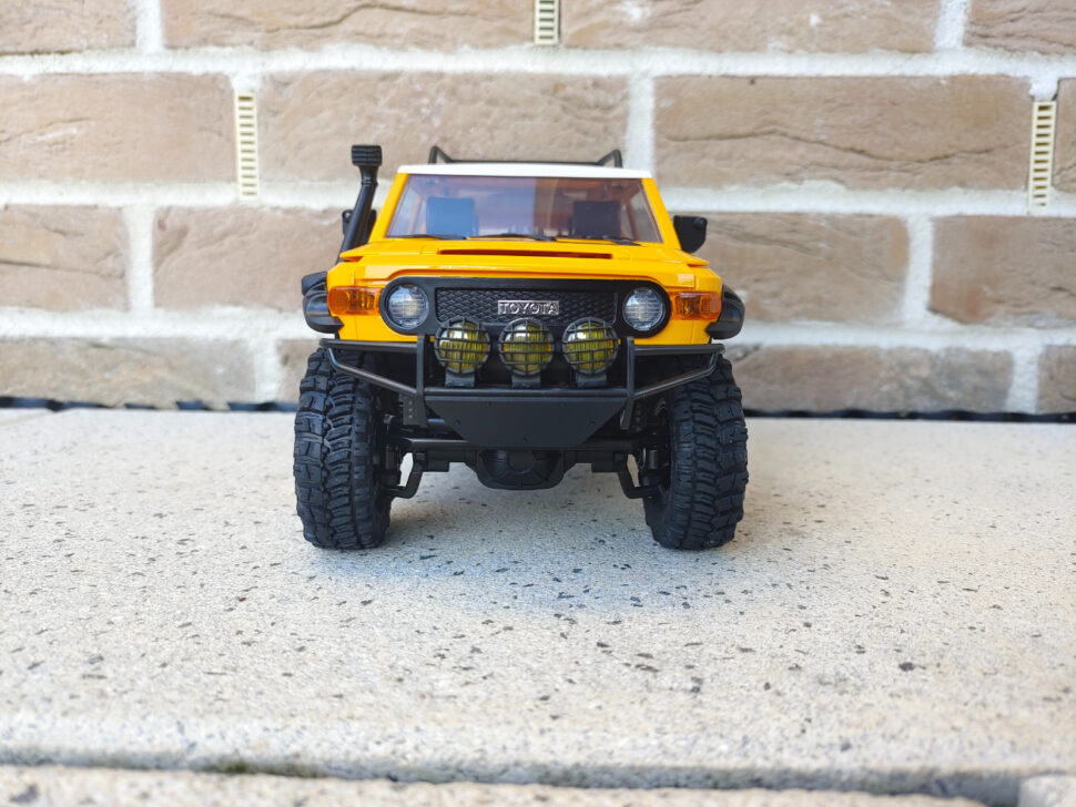 Eachine Toyota Crawler 09