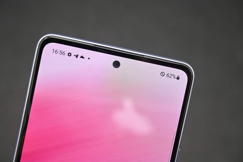 Samsung galaxy a53 display edges notch 1