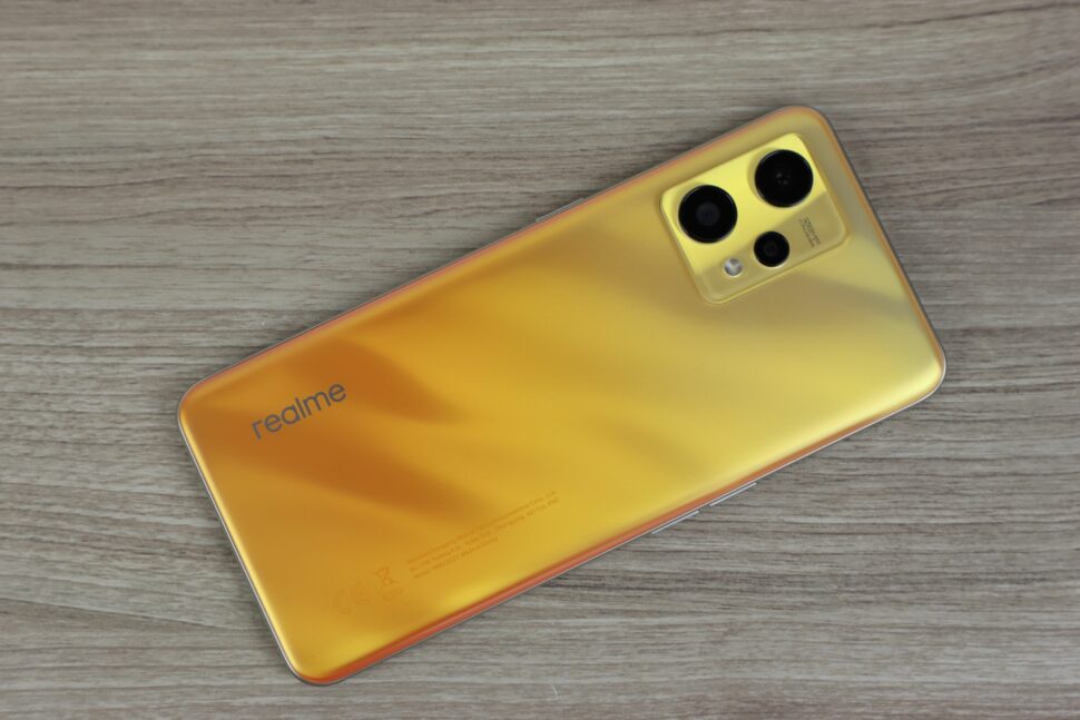 Realme 9 4G Design 1