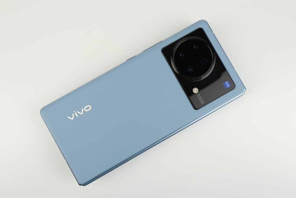 Vivo X Fold Test Rueckseite geklappt 2