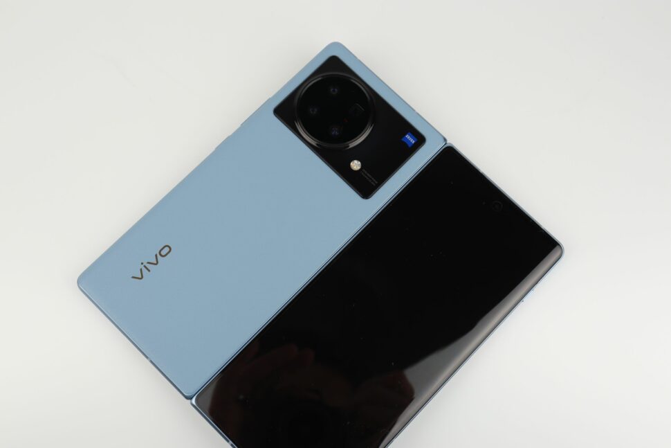 Vivo X Fold Test aufgeklappt