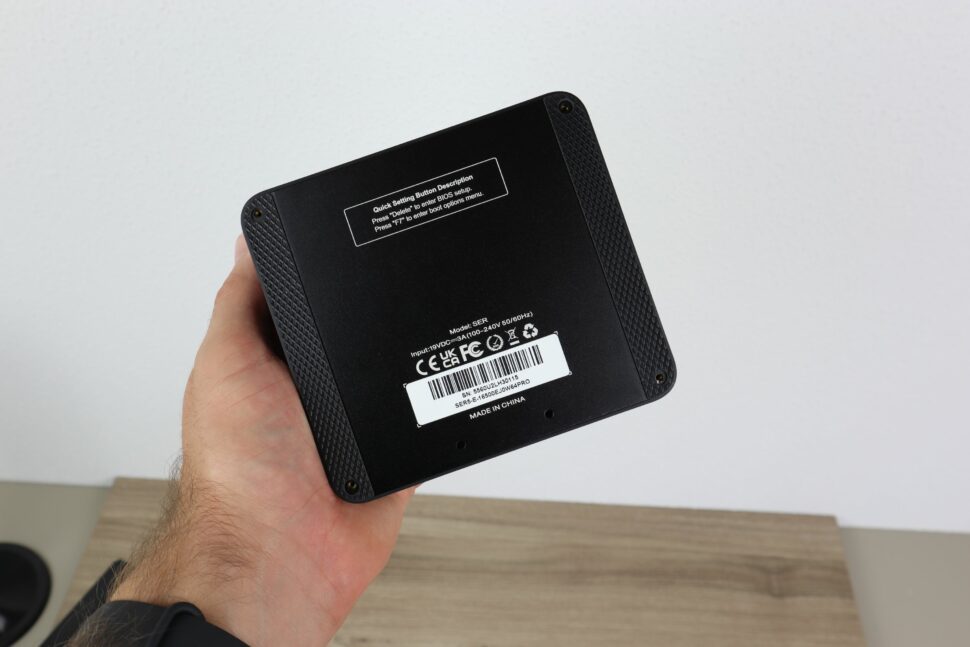 Beelink SER5 Mini PC Hinten Metall