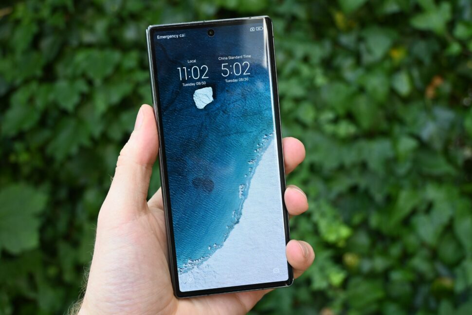 Xiaomi Mix Fold 2 Design 2