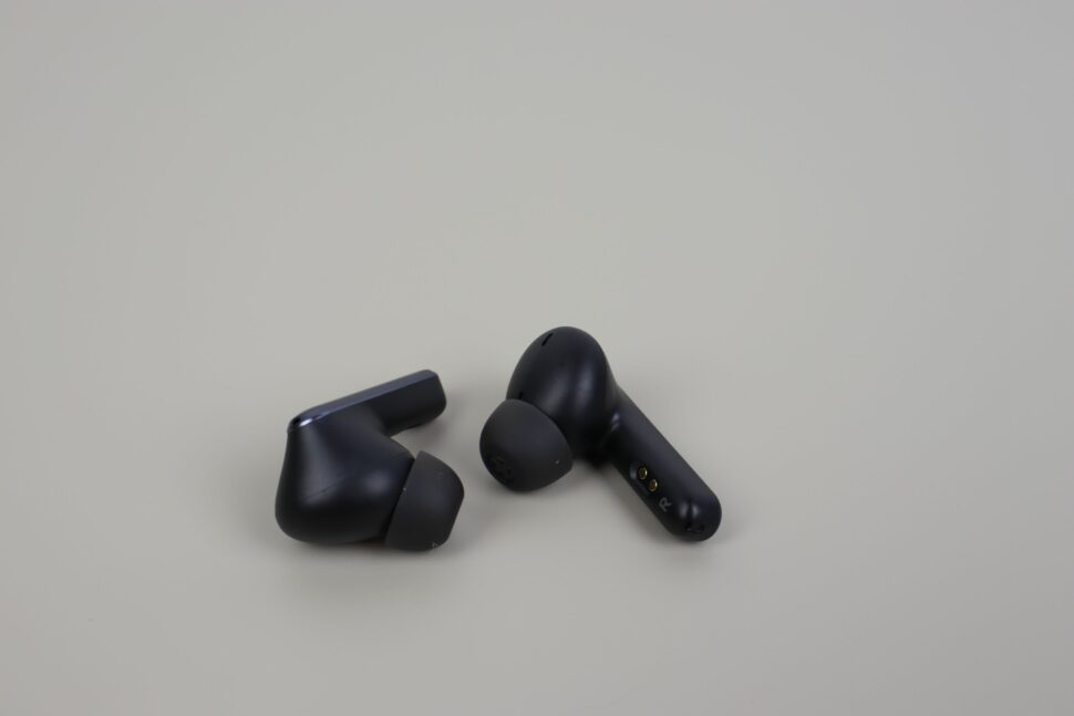 Earfun Air S Test Earbuds 1