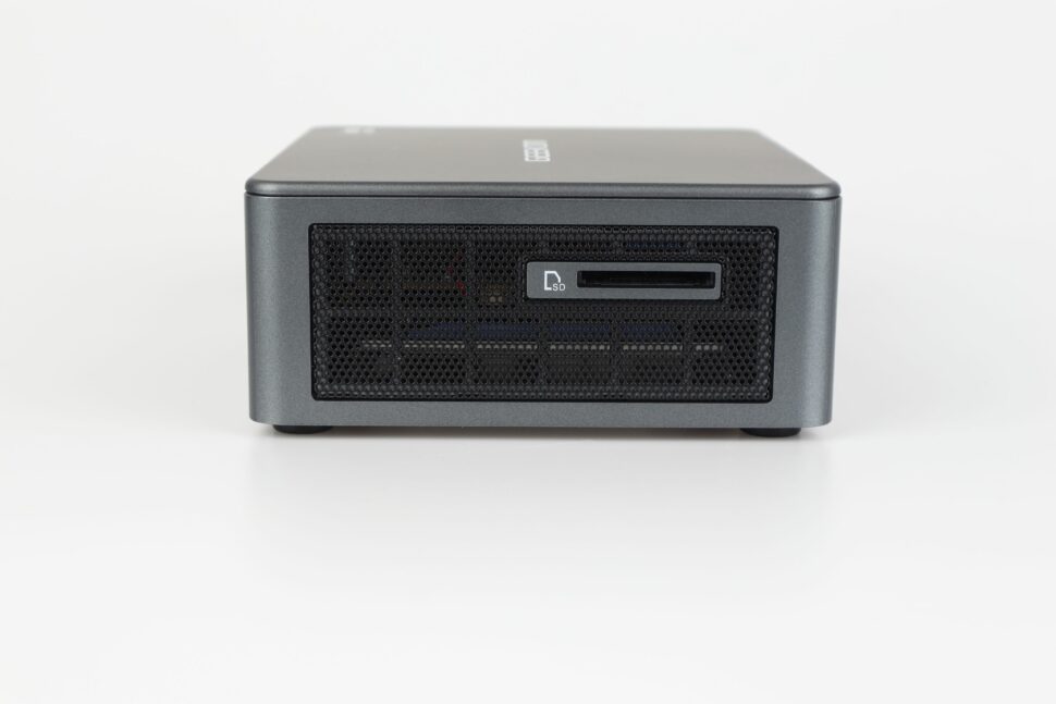 Geekom Mini IT11 Anschluesse Design 4