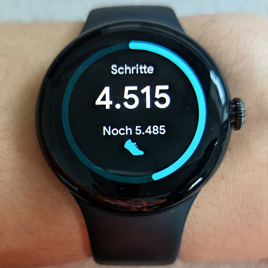 Google Pixel Watch Display 02