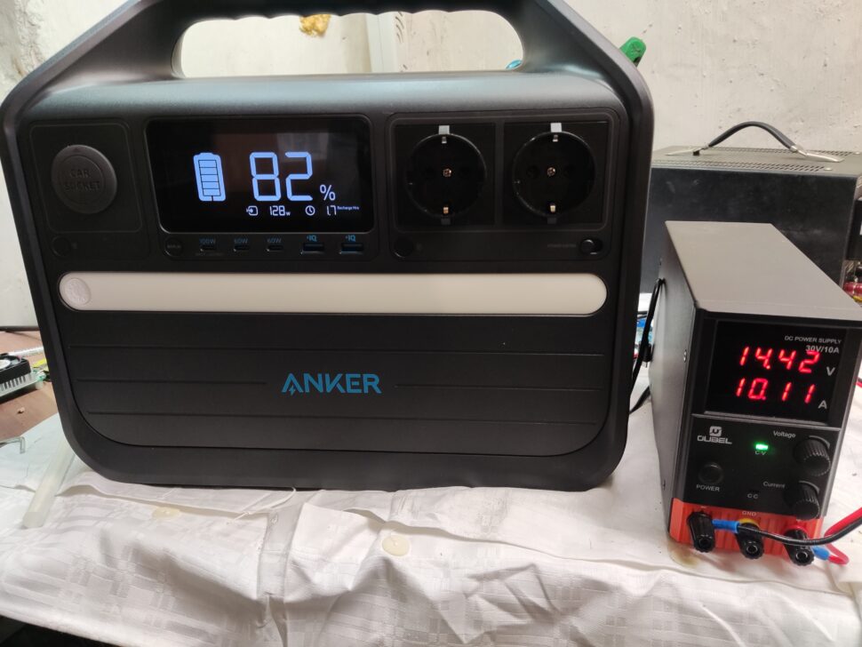 Anker Powerhouse 555 Labornetzteil 144