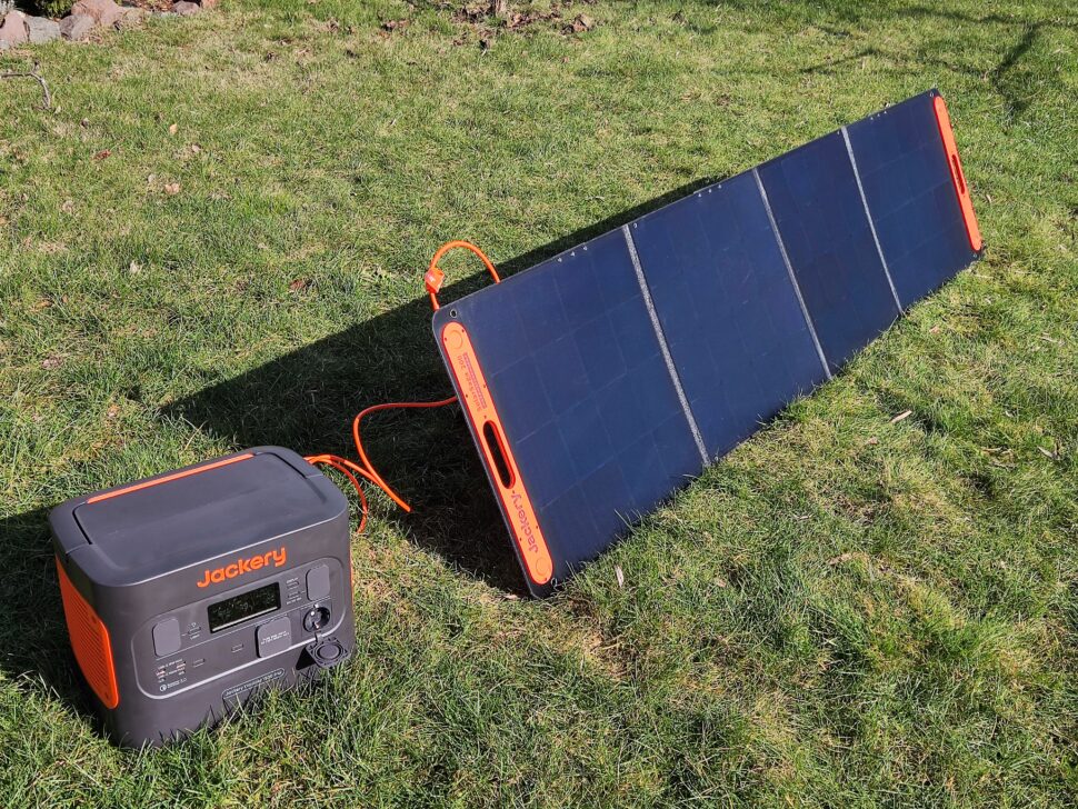 Jackery Solar Saga 200 Design5