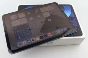 iPad Air 5 Test Head 1