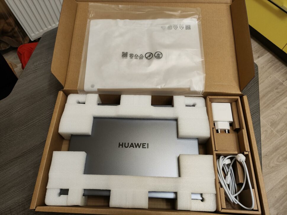 Huawei Matebook 14 Lieferumfang2